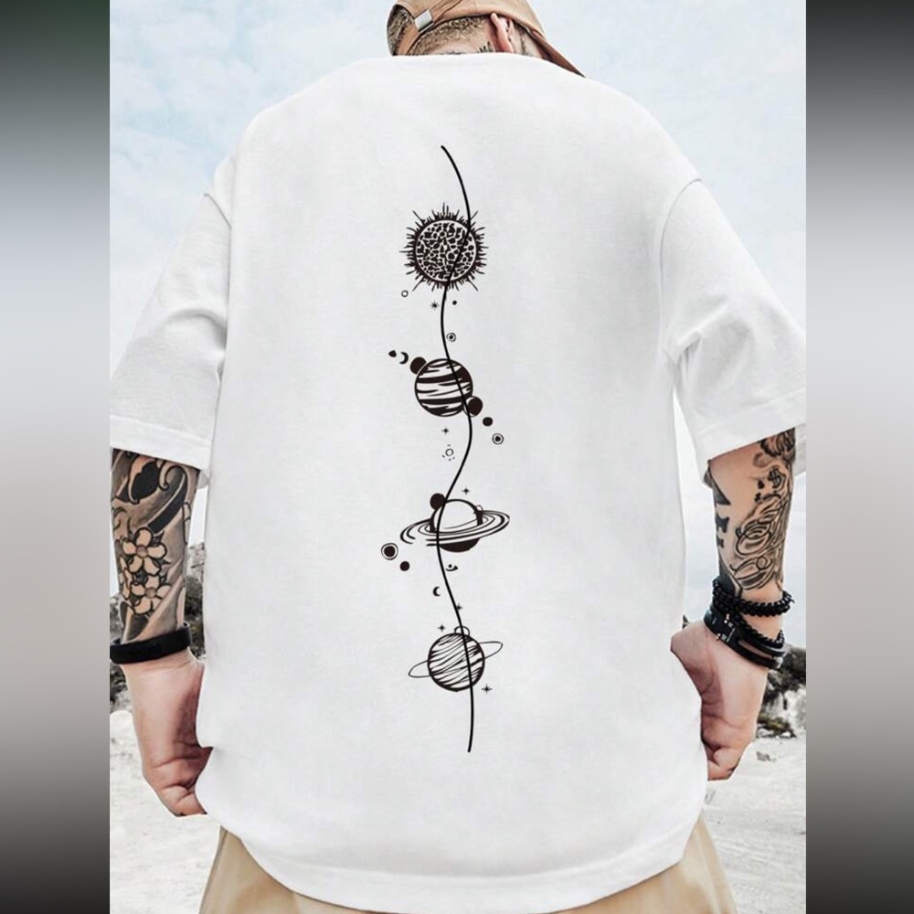 Manfinity Hypemode Loose Fit Men's Planet Printed T-Shirt